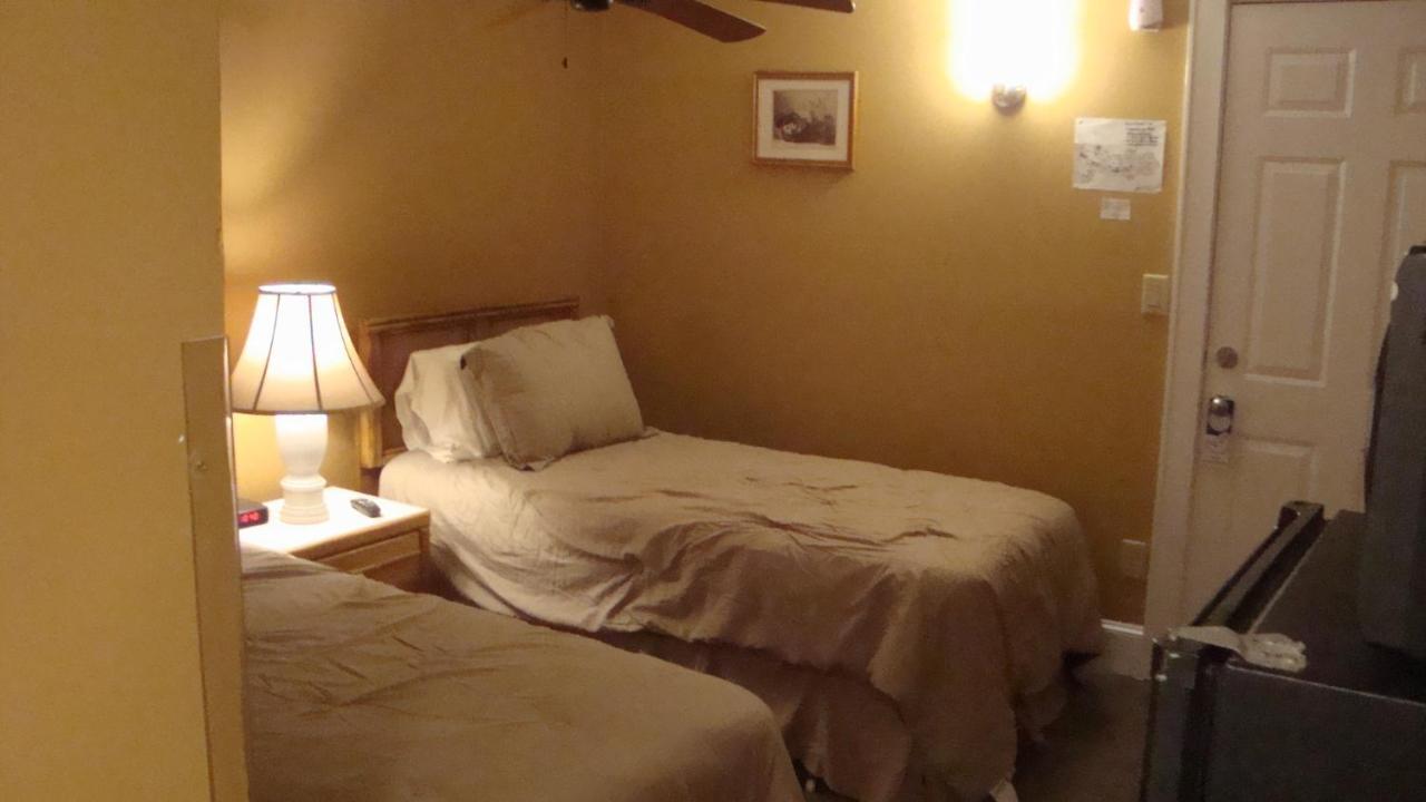 Snow Creek Inn West Dover Extérieur photo