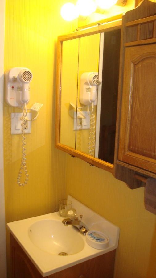 Snow Creek Inn West Dover Extérieur photo